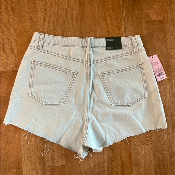 Wild Fable - High-Rise Light Blue Denim Women Cutoff Shorts - Picture 2 of 9